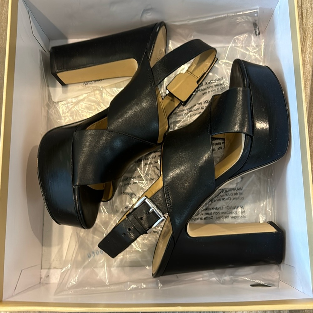Michael Kors Mariana Sling Black size 7